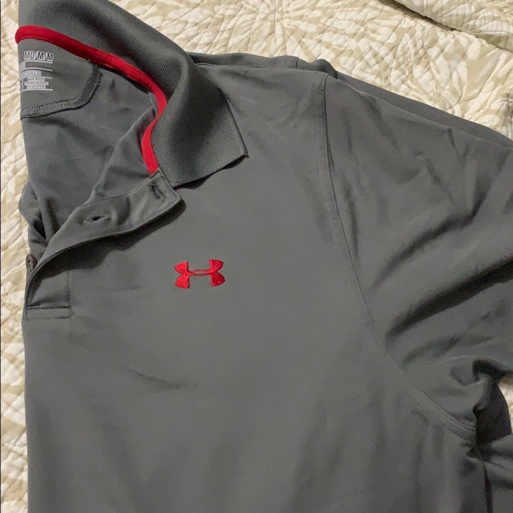 Mens Under  Armour gray shirt medium